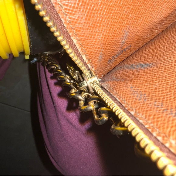 Louis Vuitton (EUC) - Picture 5 of 5